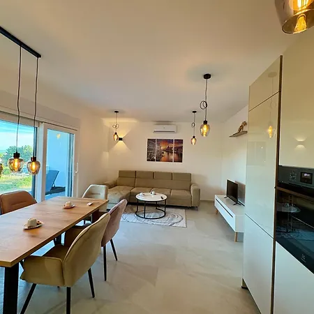 Vale Apartment